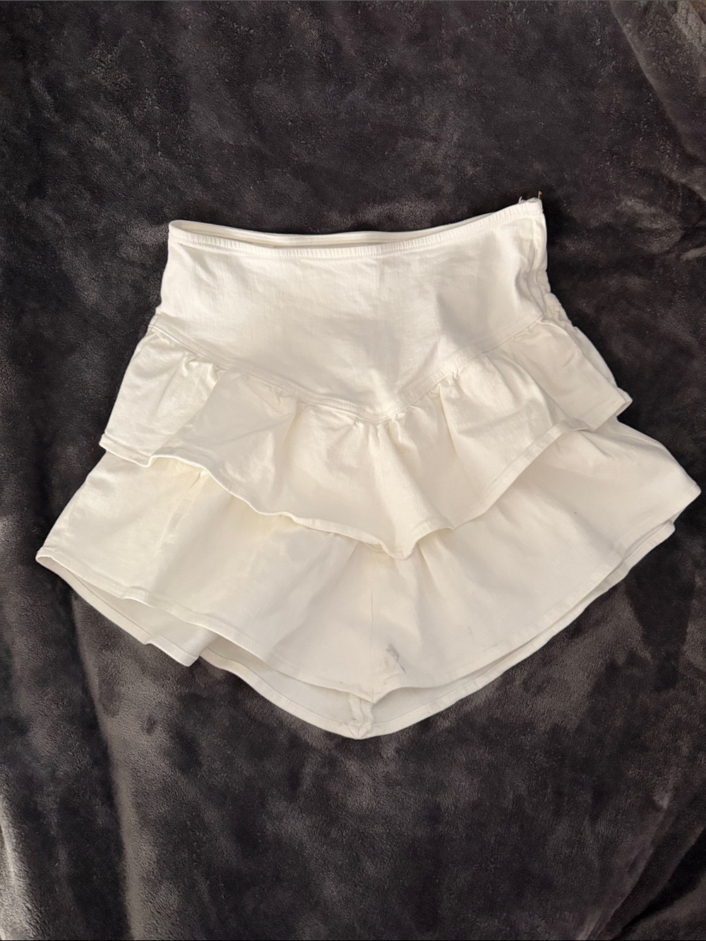 MOTHER White Tiered Ruffle Skort